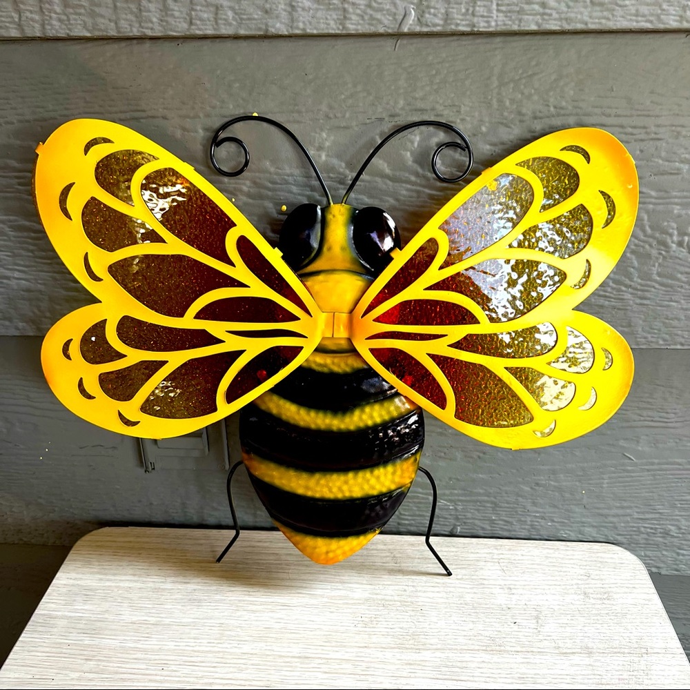 Bumblebee Metal Planter Decor